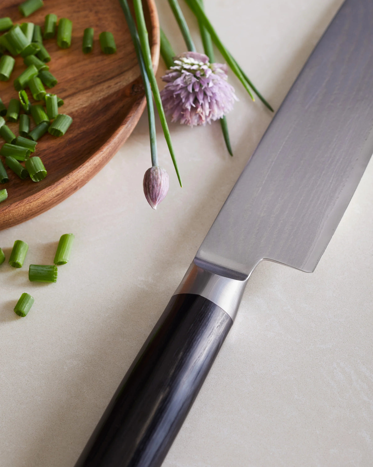Essential Japanese Damascus Steel 8" Chef's Knife - One Size / No Color