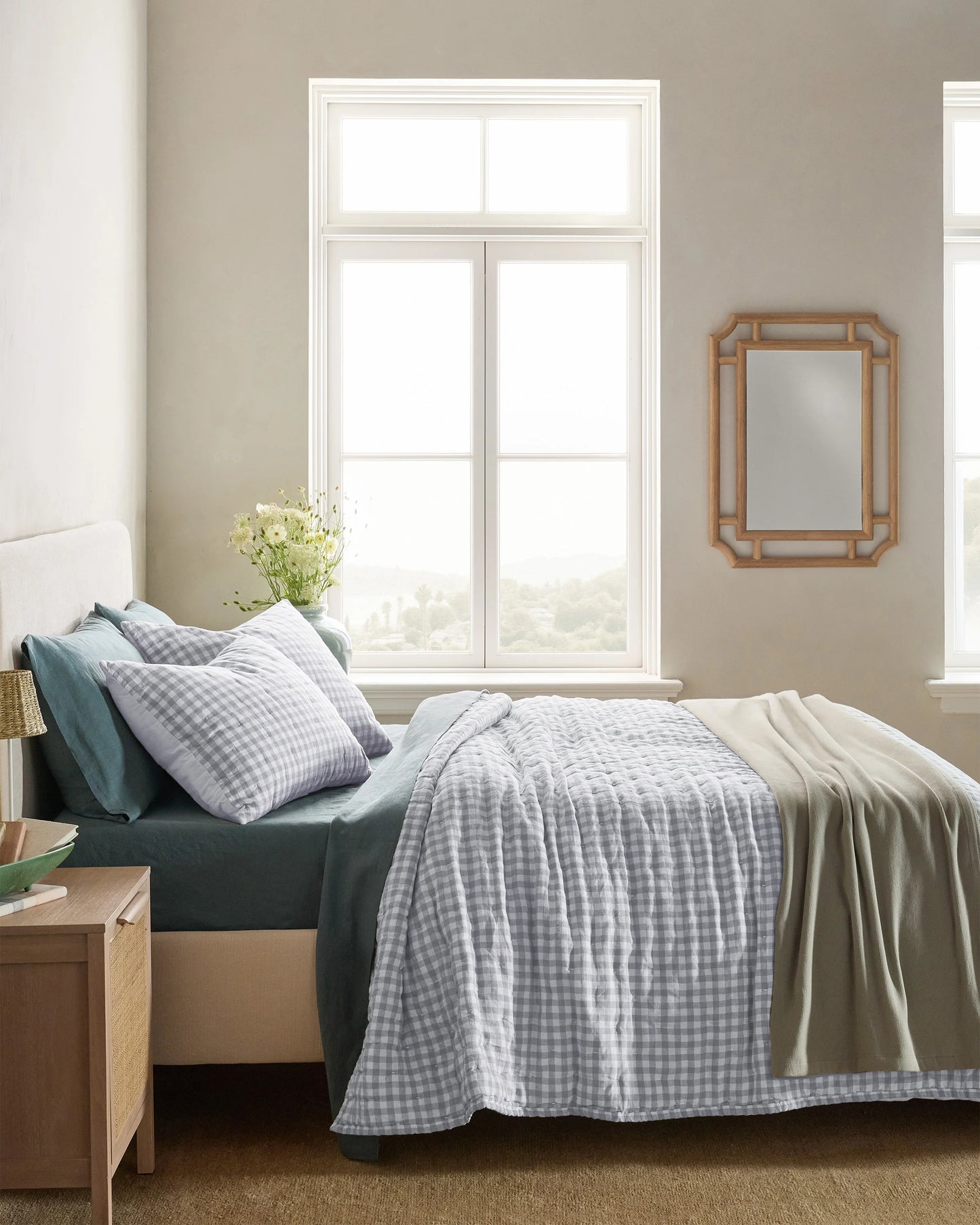 European Linen Patterned Quilt - Twin / Willowleaf Gingham