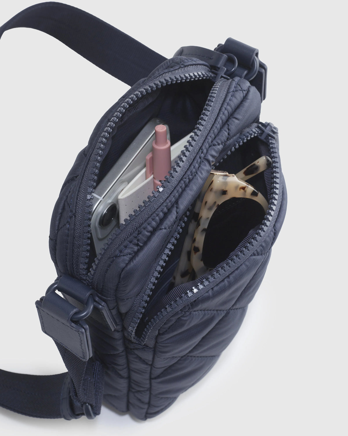 Transit Quilted Phone Crossbody - One Size / Navy