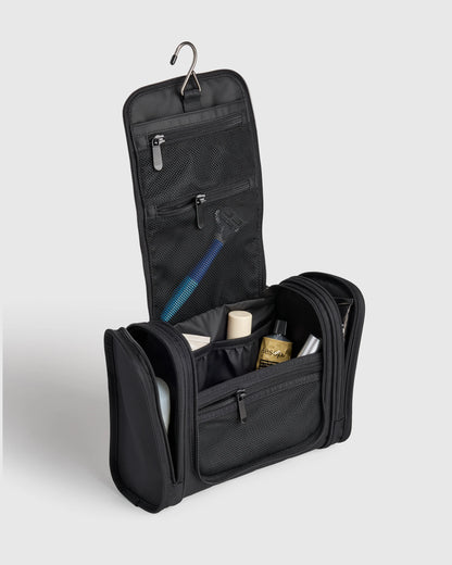 Voyage Nylon Hanging Toiletry Case - One Size / Navy