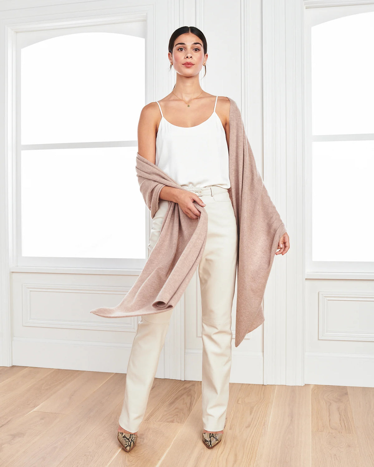 Mongolian Cashmere Wrap - One Size / Oatmeal