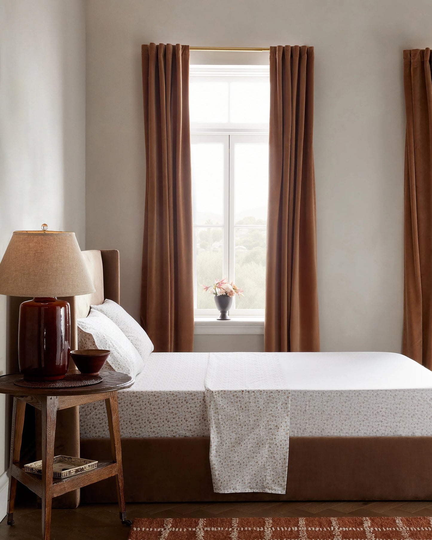 Organic Crisp Percale Floral Deluxe Bedding Bundle - Twin / Toffee Florette