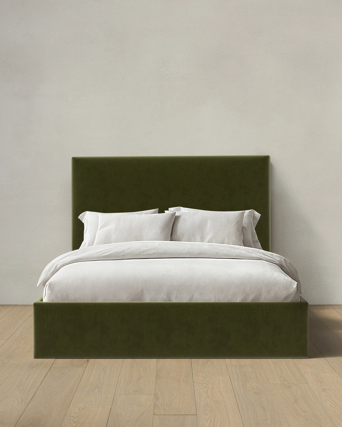 Square Bed in Performance Velvet - Full / Butterscotch
