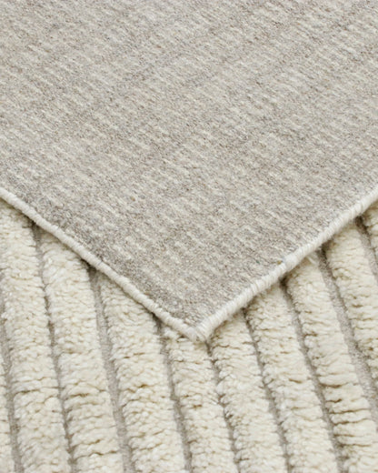 Troy Hand-Knotted Wool Rug - 3' x 5' / Ivory