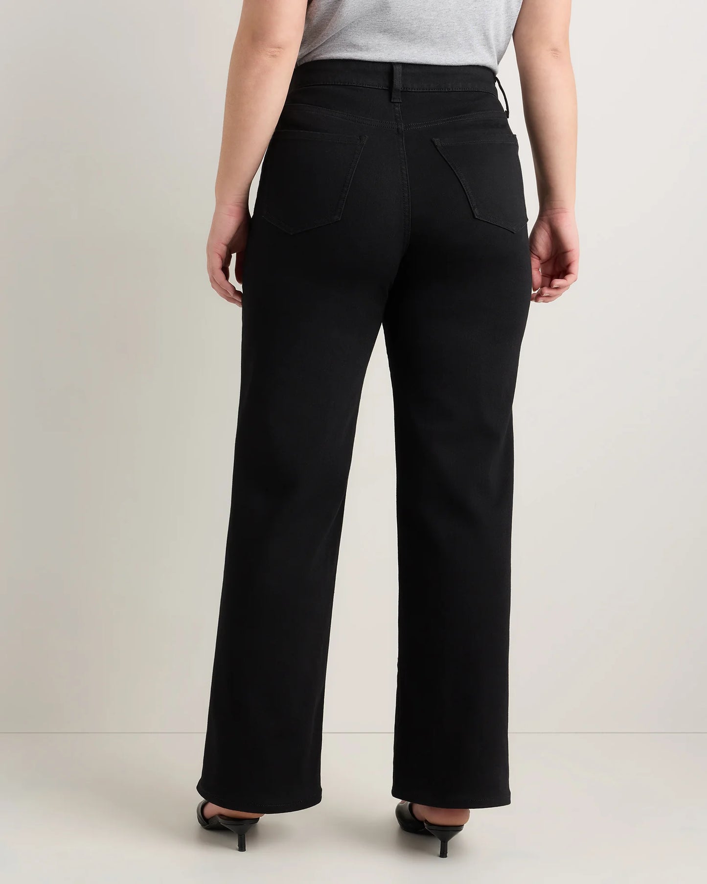 Curvy Bella Stretch Wide Leg Jeans - 24 / Black