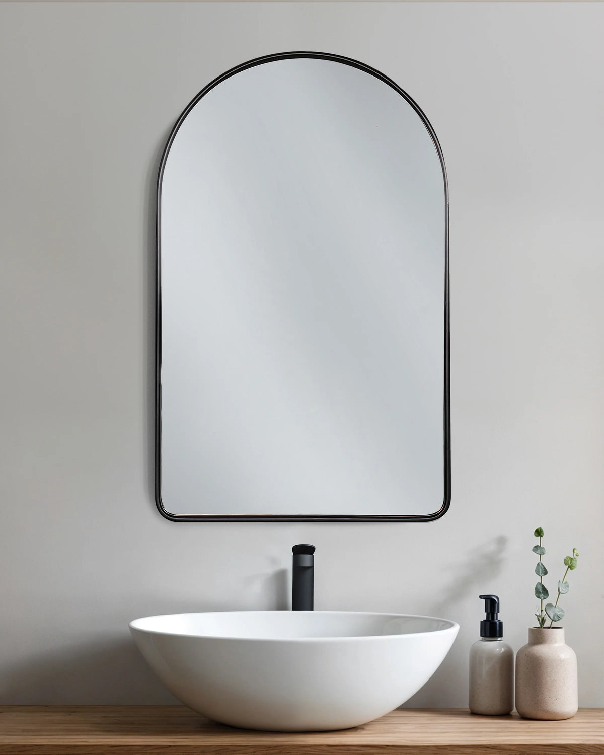 Arched Metal Framed Wall Mirror - One Size / Silver Metal Frame