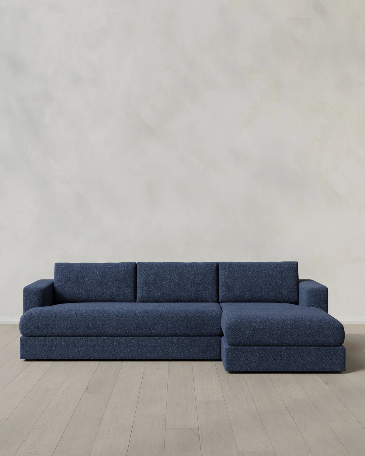 Sierra Curved Arm Chaise Sectional in Performance Boucle - Right Arm / Linen