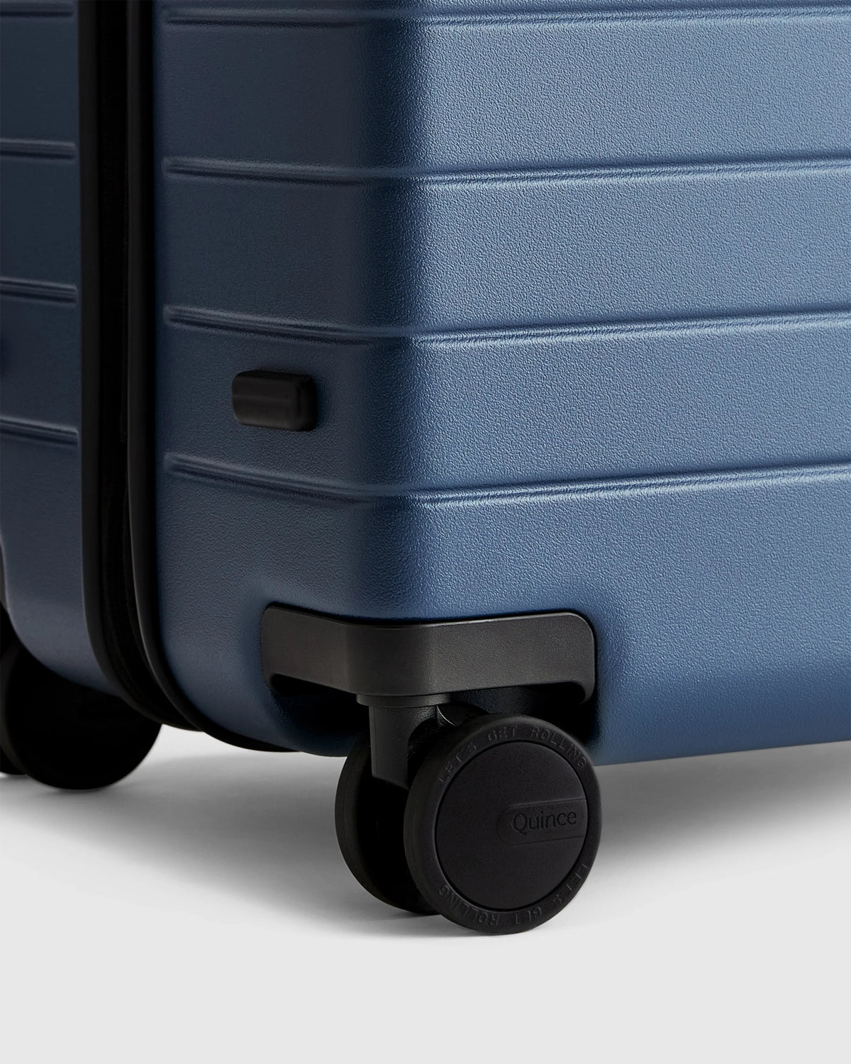 Medium Check-In Suitcase - One Size / Emerald Jungle