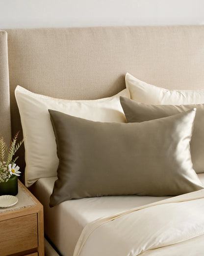 100% Mulberry Silk Pillowcase - Standard / White