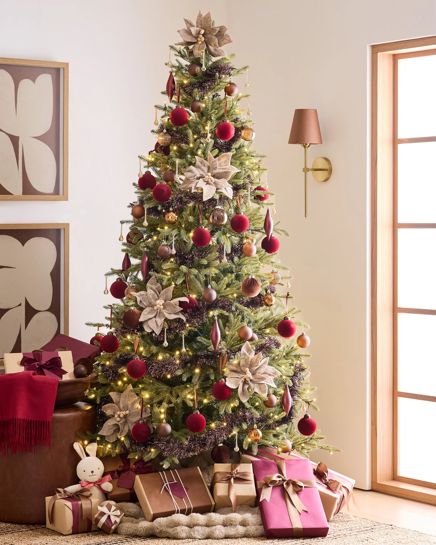 Spruce Artificial Christmas Tree: Lit - 7' / Forest Green