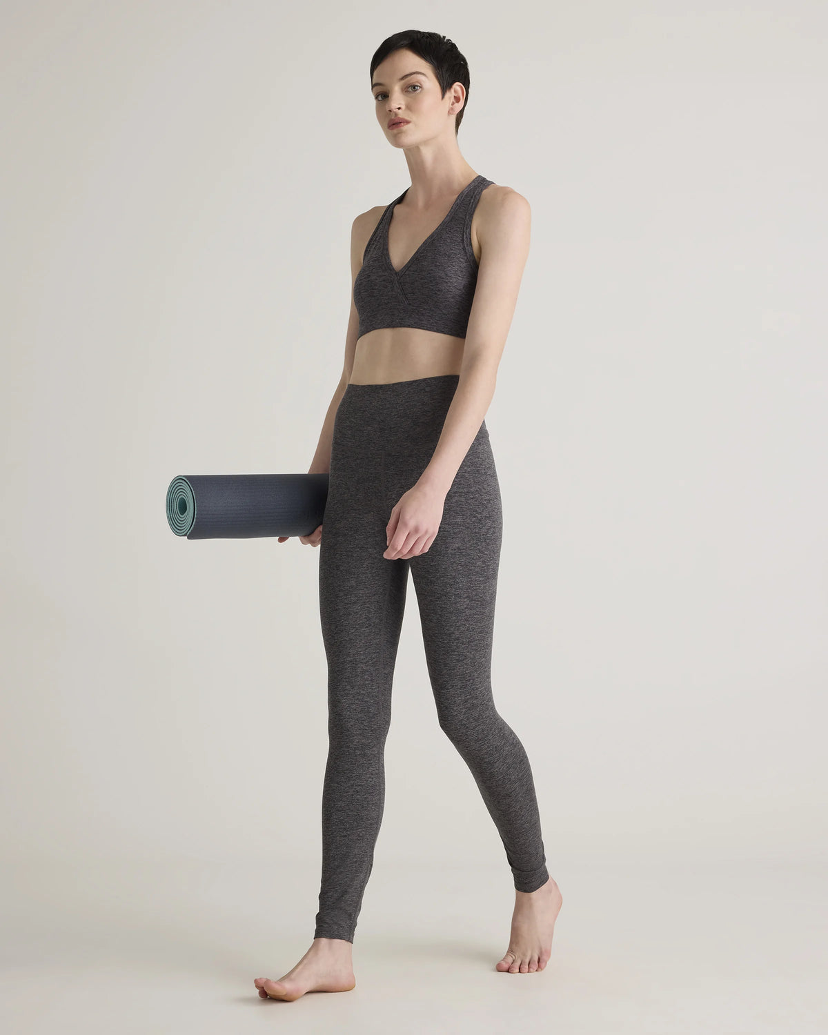 Ultra-Soft V-Neck Racerback Bra - XS / Heather Black