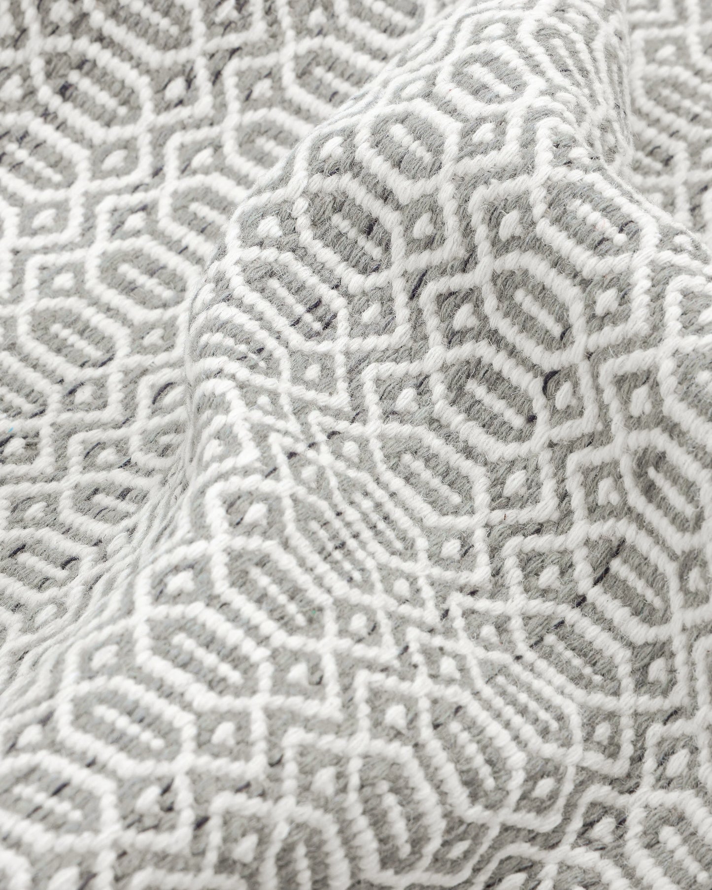 Vale Handwoven Wool Rug - 5' x 8' / Blue
