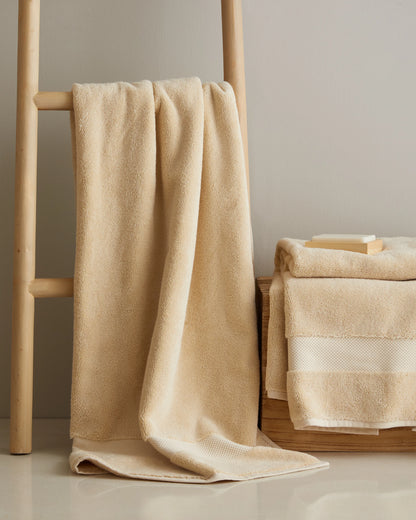 Turkish Ultra Plush Bath Towel (Set of 2) - One Size / White