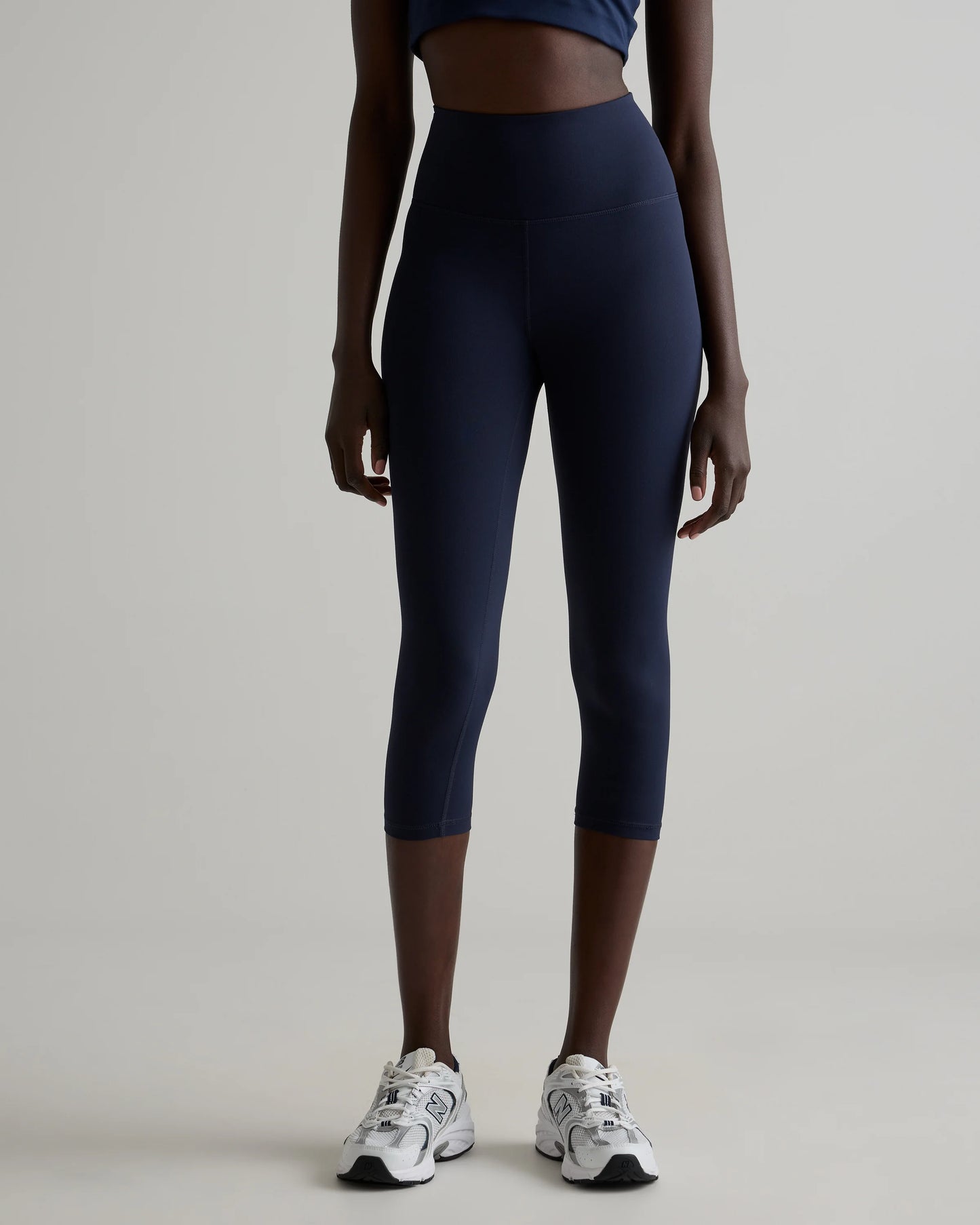Ultra-Form High-Rise Capri - XS / Dark Coal