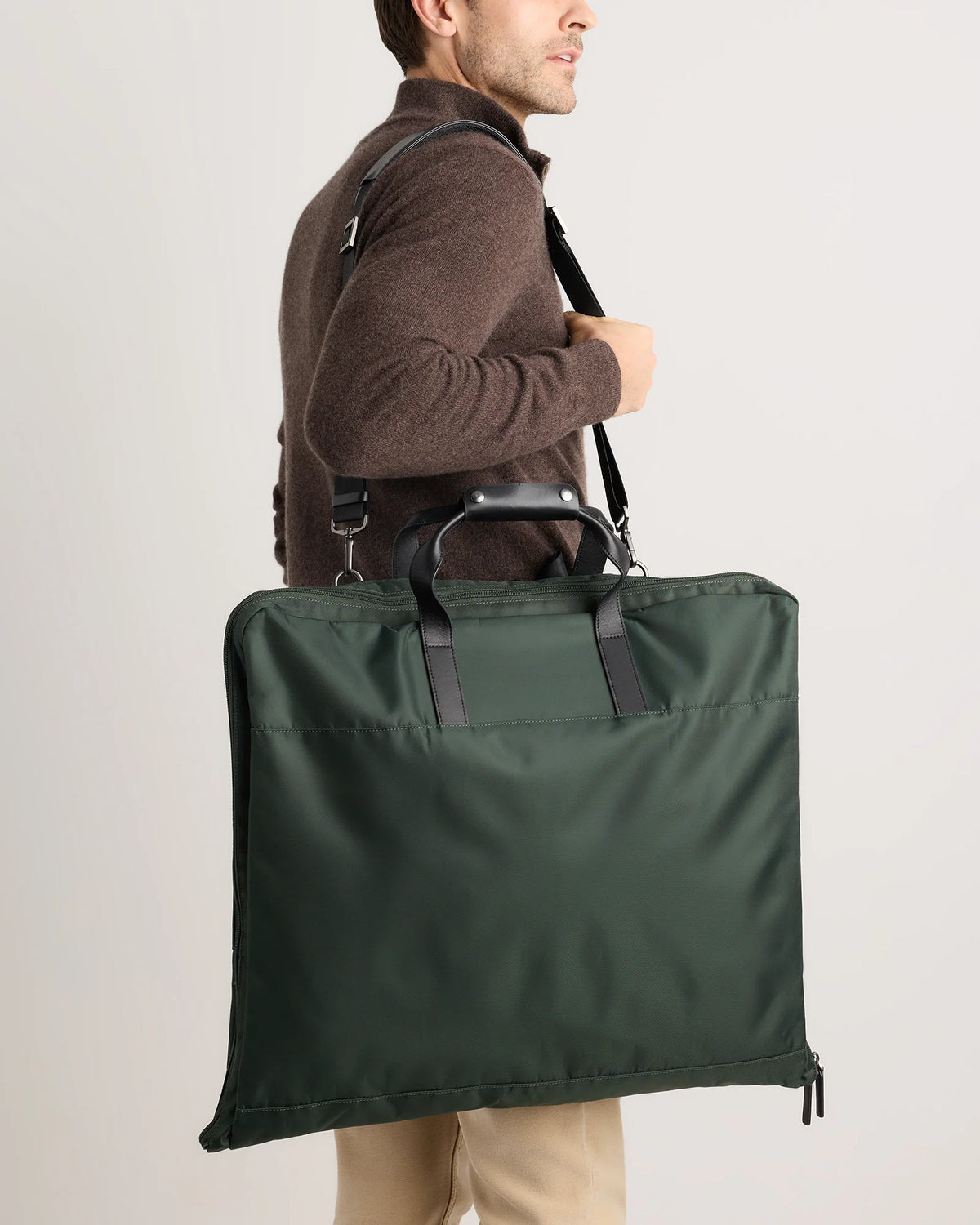 Voyage Nylon Garment Bag - One Size / Dark Green