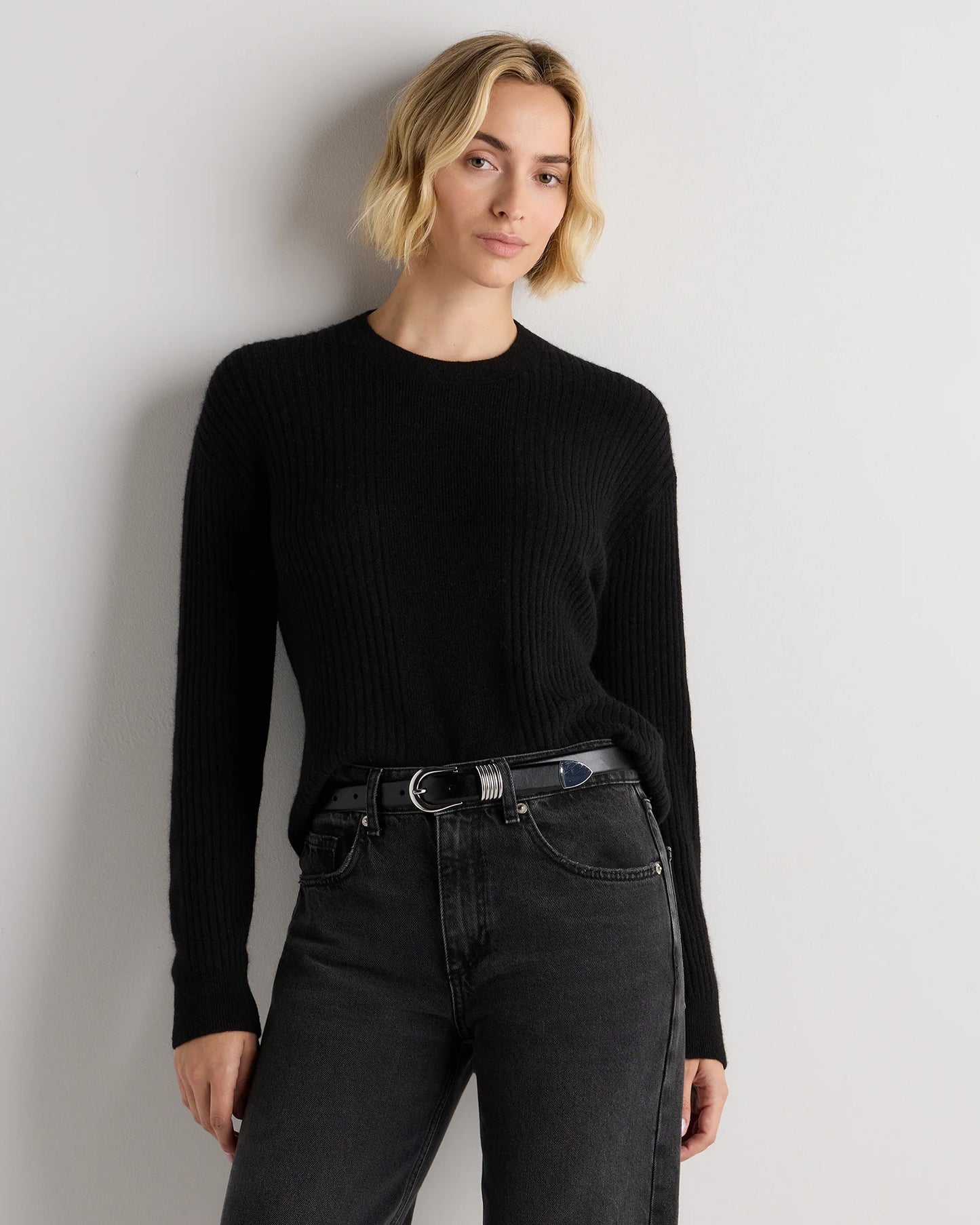 Daphne European Leather Multi Keeper Belt - XS / Black/Gold