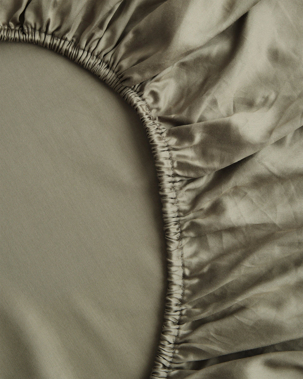 Signature Giza Cotton Sateen Deluxe Bedding Bundle - Twin / Dried Sage