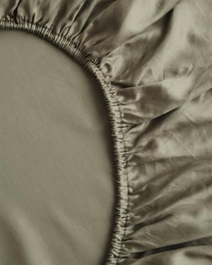 Signature Giza Cotton Sateen Deluxe Bedding Bundle - Twin / Dried Sage