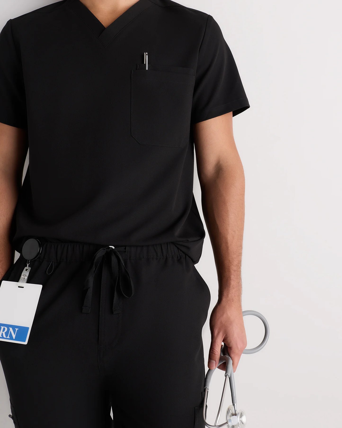 AeraFlex 3-Pocket Scrub Top - S / Bold Black