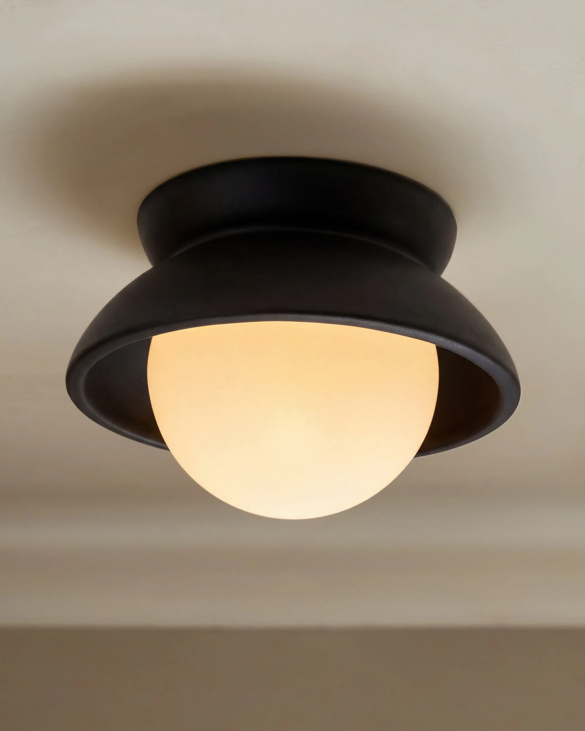 Classic Ceramic and Glass Globe Sconce - 6.25" / Natural