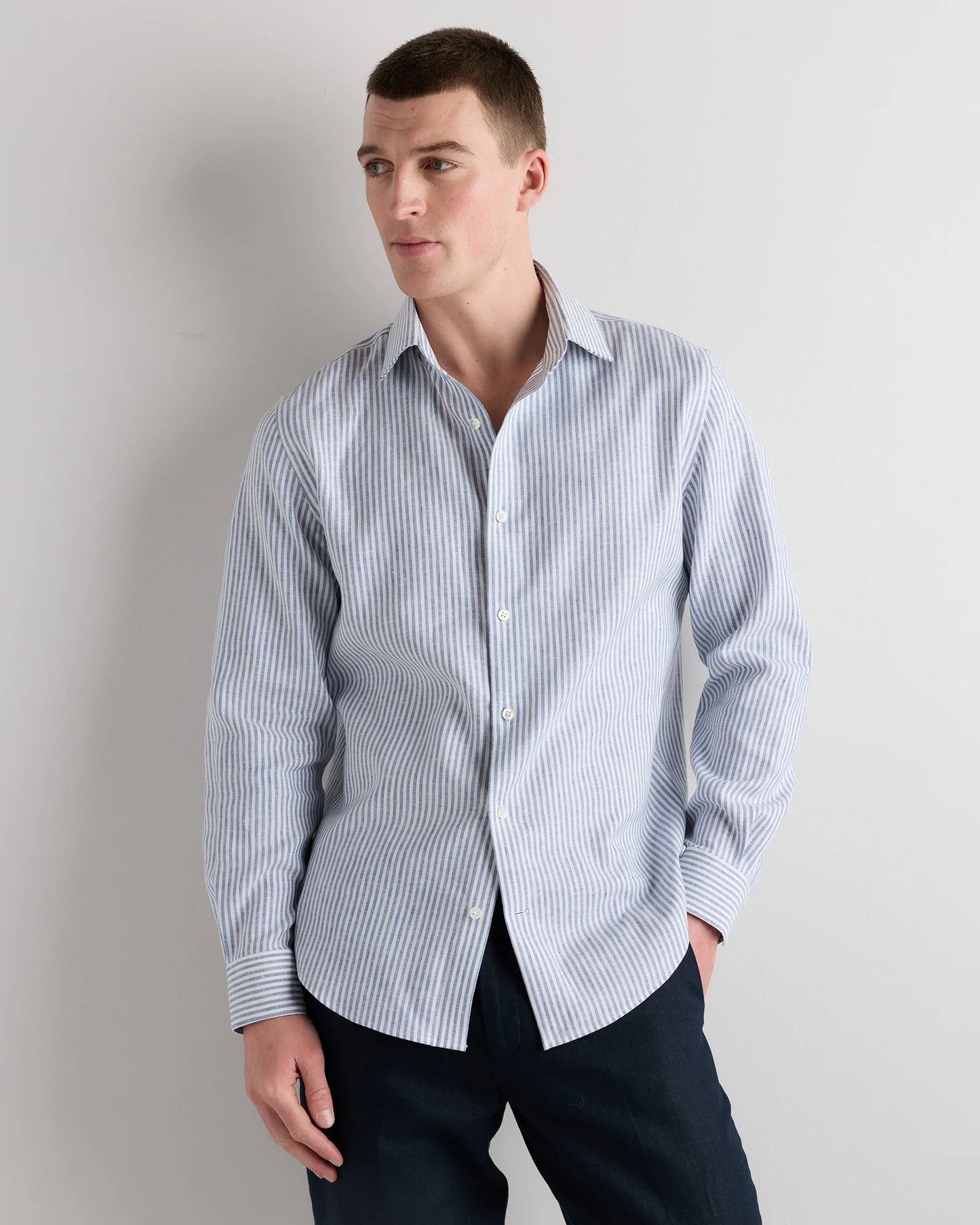 100% European Linen Wrinkle-Resistant Dress Shirt - S / Chambray Blue