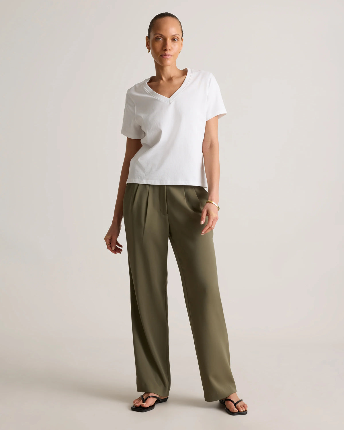 100% Organic Cotton Boxy V-Neck Tee - XS / Dusty Beige