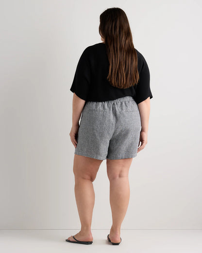 100% European Linen Shorts - 1X / Classic Mini Gingham