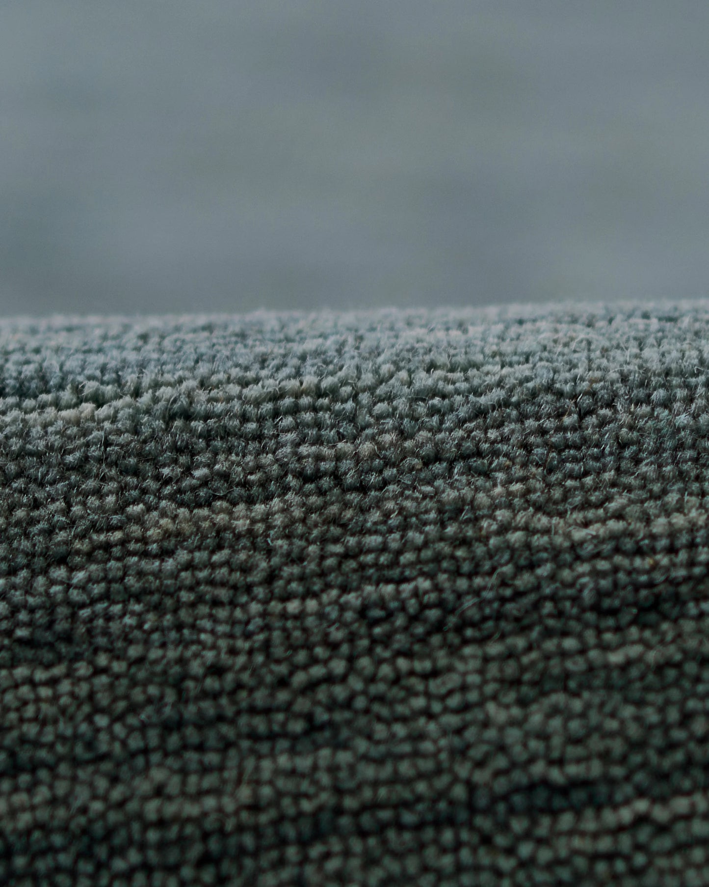 Wells Hand-Loomed Wool Rug - 5' x 8' / Blue