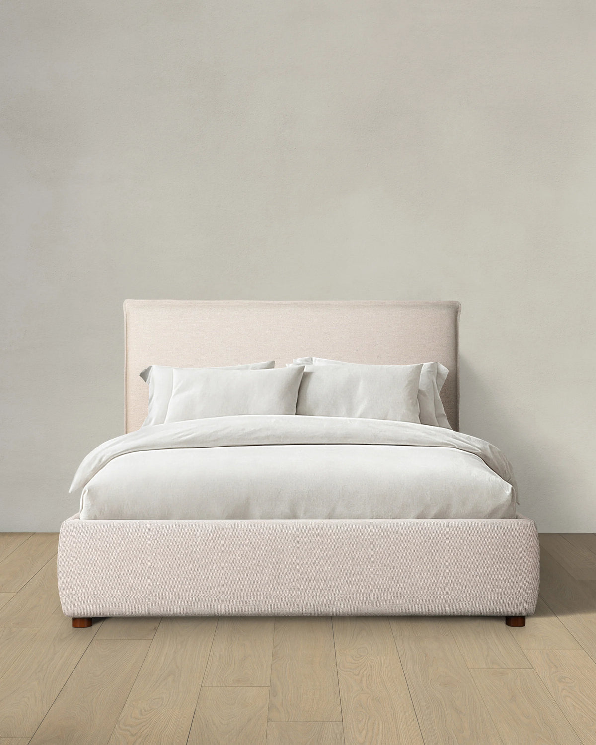 Tailored Edge Bed in Performance Linen - Queen / Light Grey