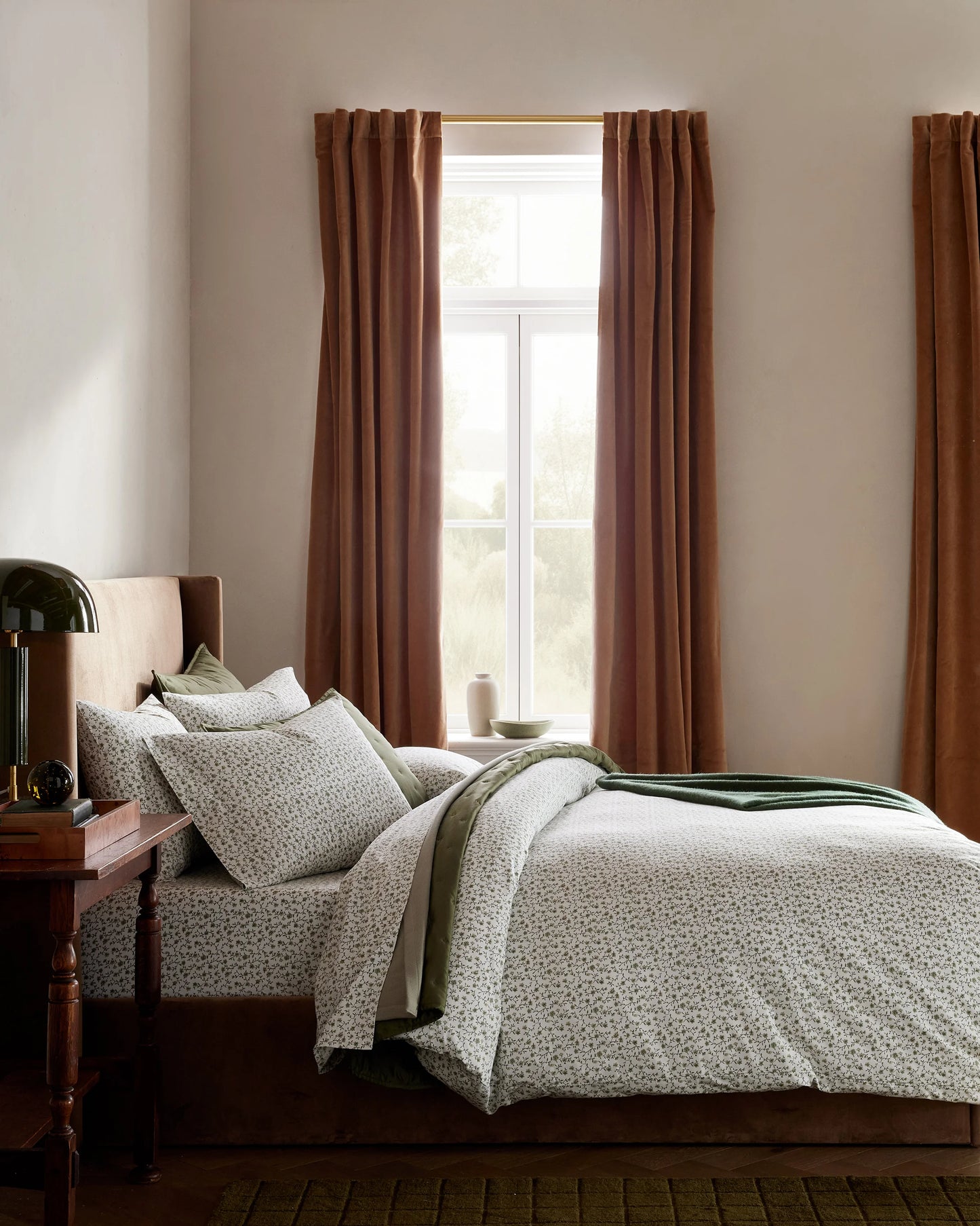Organic Crisp Percale Floral Deluxe Bedding Bundle - Twin / Toffee Florette