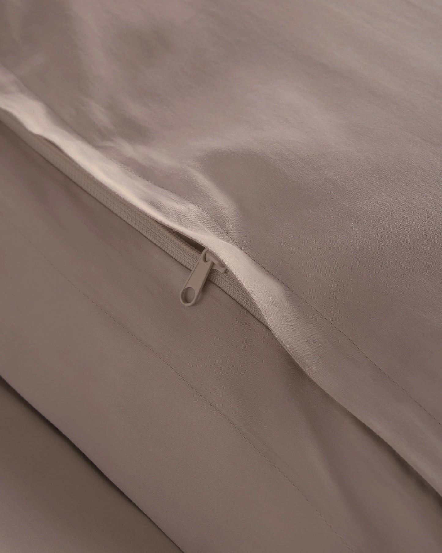 Signature Giza Cotton Sateen Duvet Cover Set - Twin / Sand