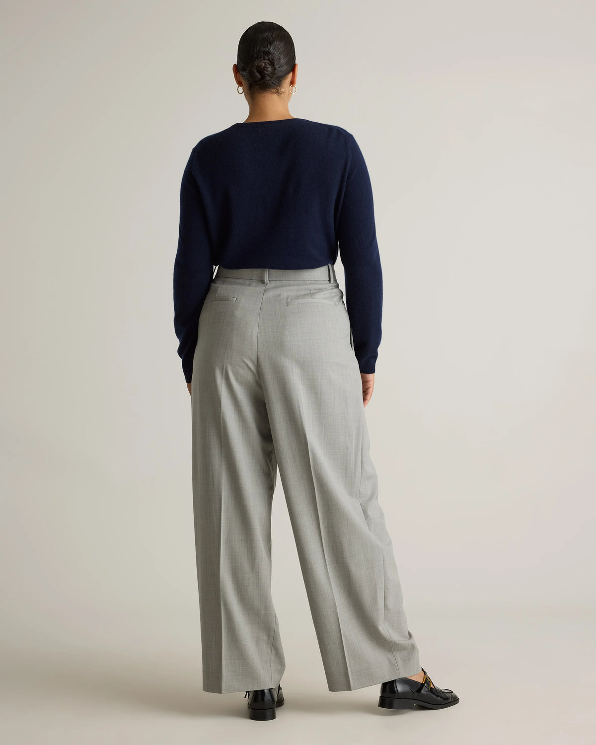 Mongolian Cashmere Crewneck Sweater - XS / Ivory