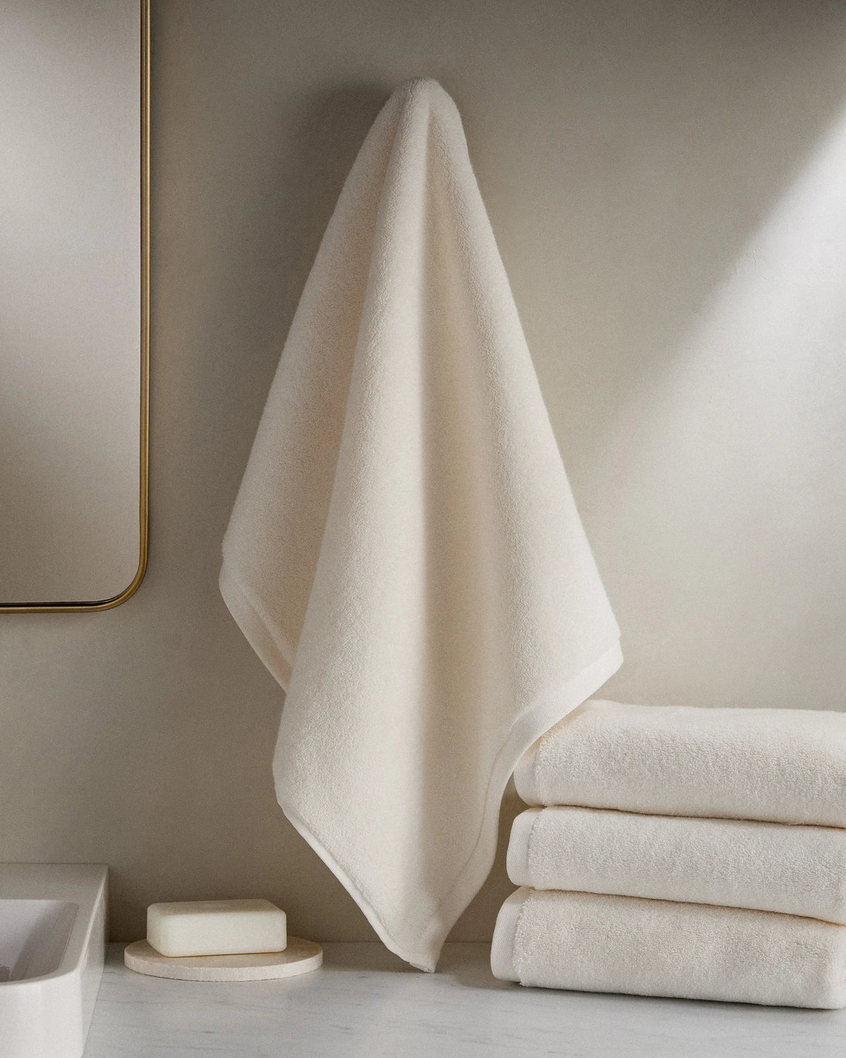 Plush Organic Turkish Cotton Hand Towel (Set of 2) - One Size / White