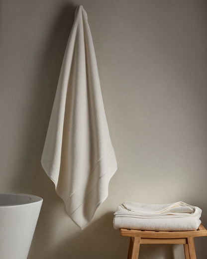 Plush Organic Turkish Cotton Bath Sheet Bundle (4 pieces) - One Size / White