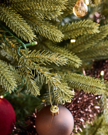 Spruce Artificial Christmas Tree: Unlit - 7' / Forest Green