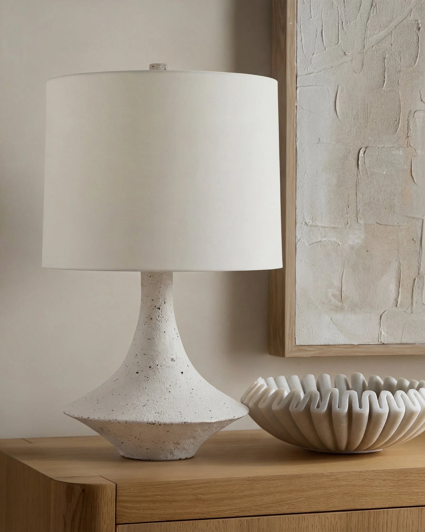 Sculptural Resin Table Lamp - One Size / Speckled White