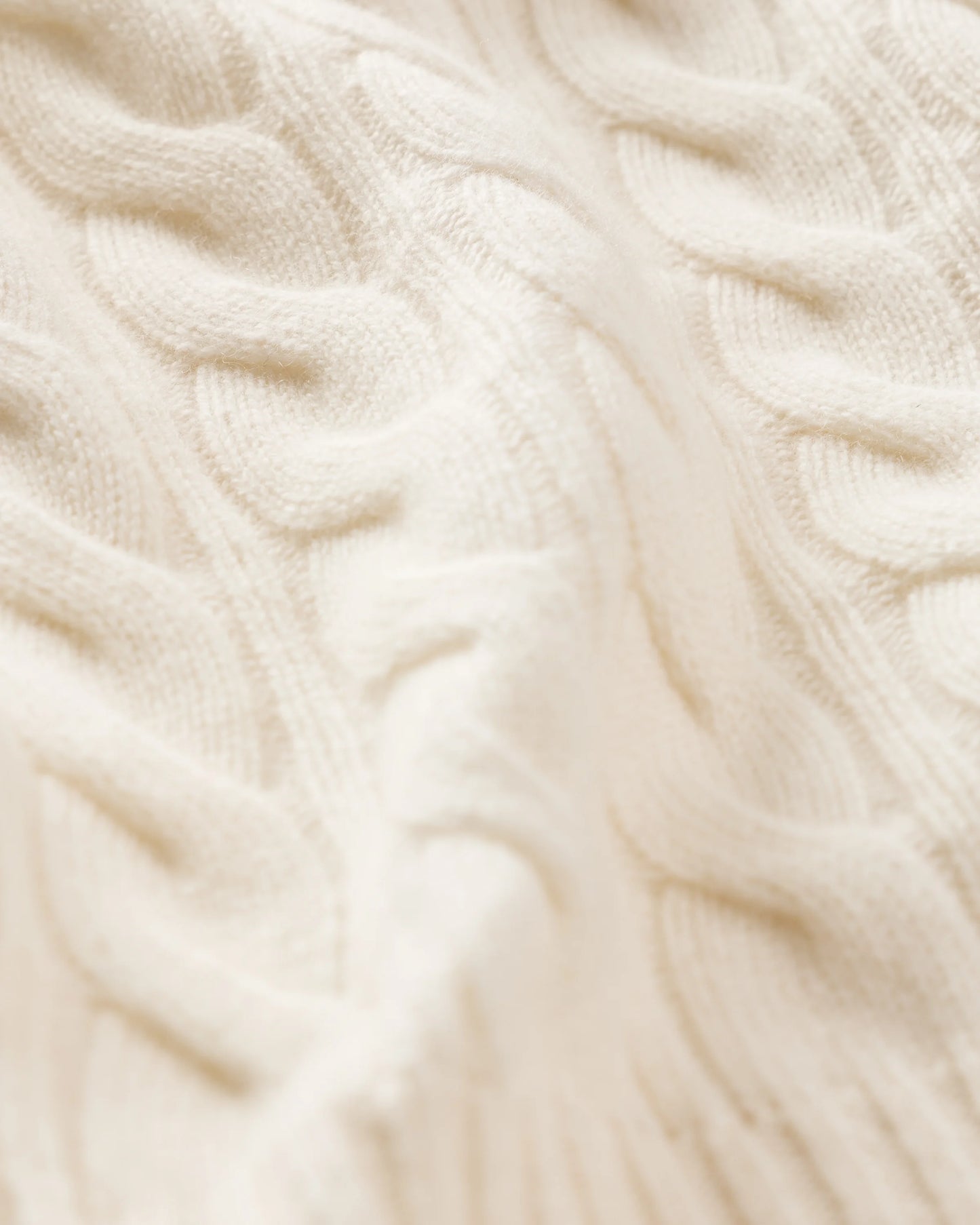 Mongolian Cashmere Shrunken Cable Crewneck Sweater - XS / Varsity Red
