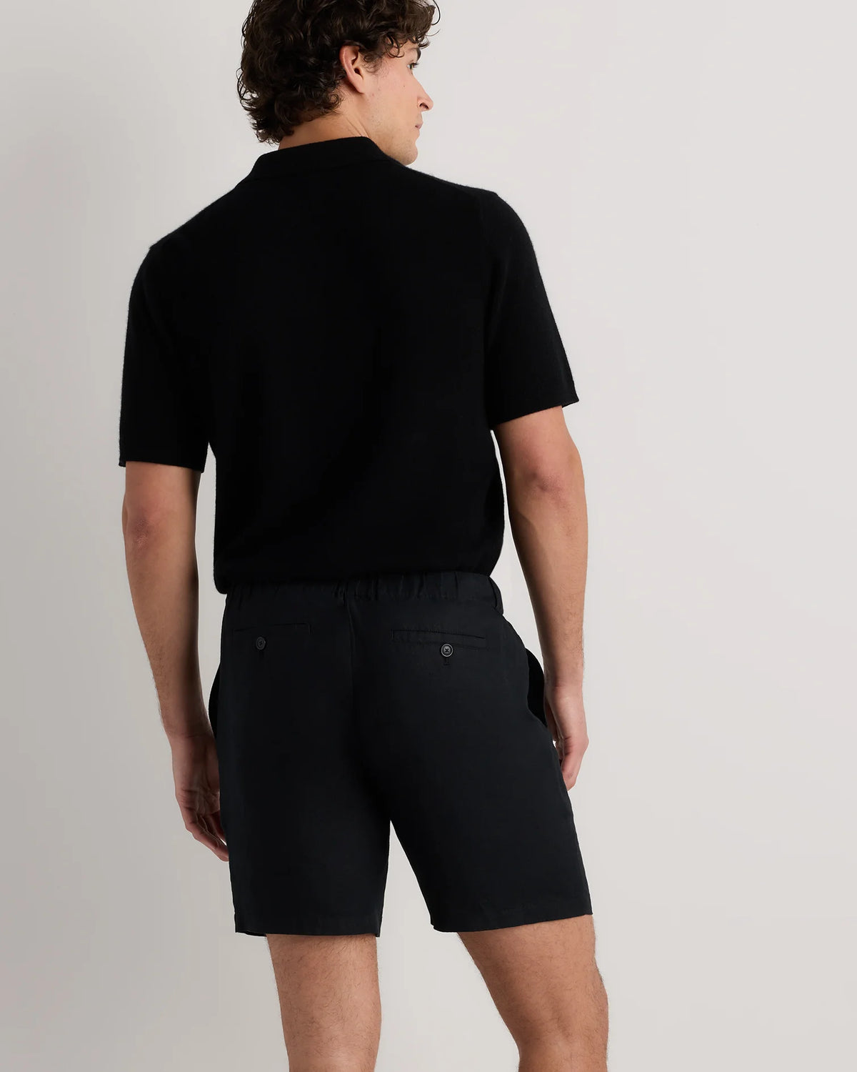 100% European Linen Shorts - 7" - S / Black