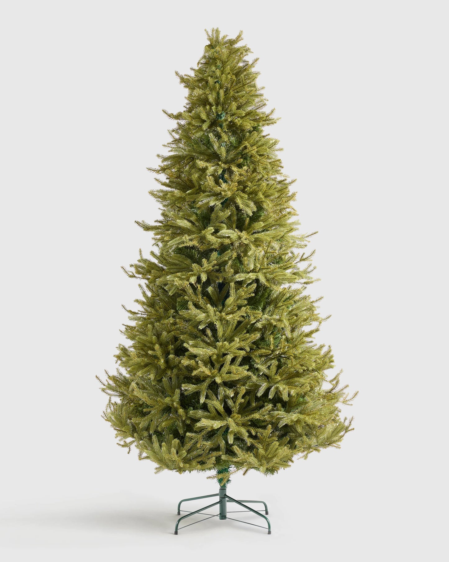 Spruce Artificial Christmas Tree: Unlit - 7' / Forest Green