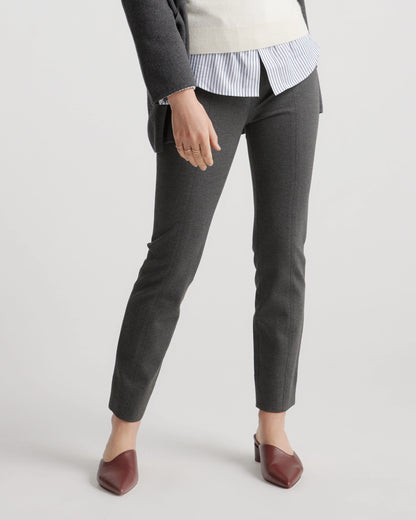 Ultra-Stretch Ponte Pintuck Ankle Pants - XS / Black