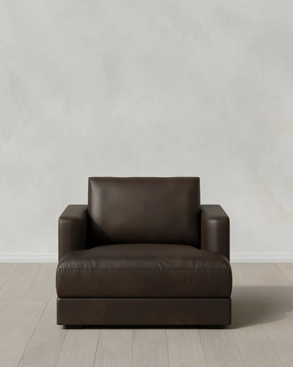 Sierra Curved Arm Accent Chair in Leather - One Size / Scotch