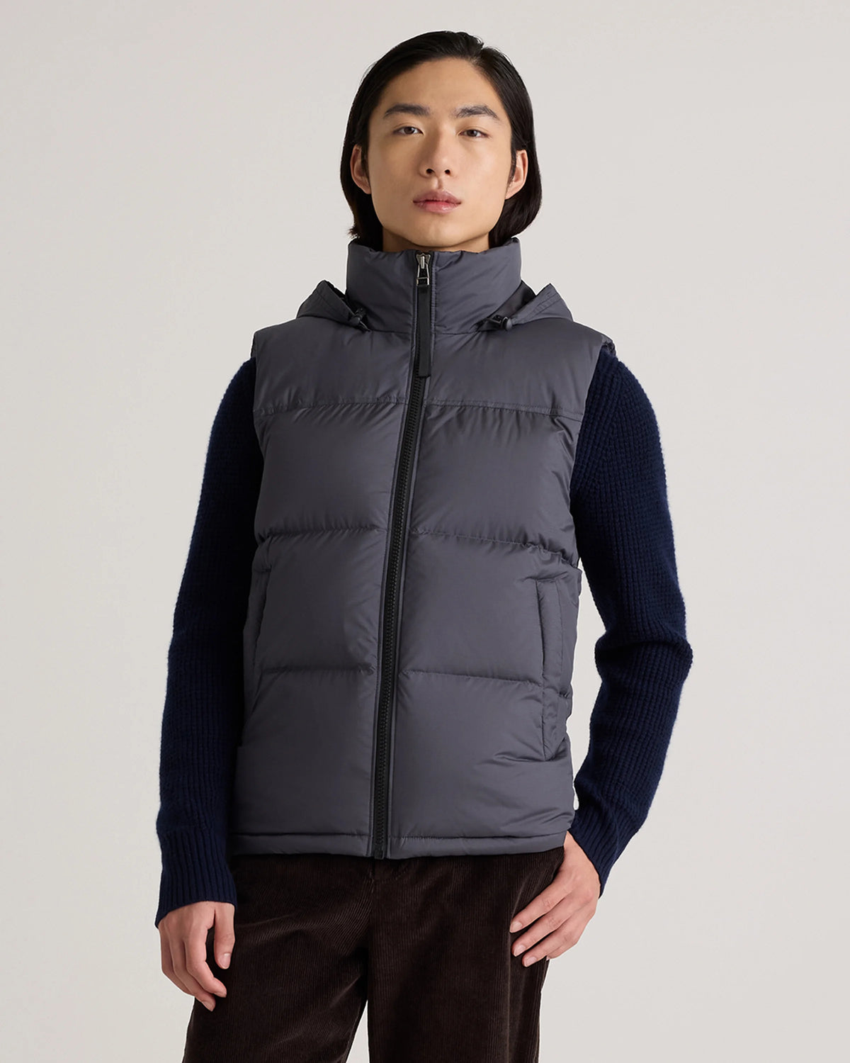 Responsible Down Puffer Vest - S / Carbon Grey