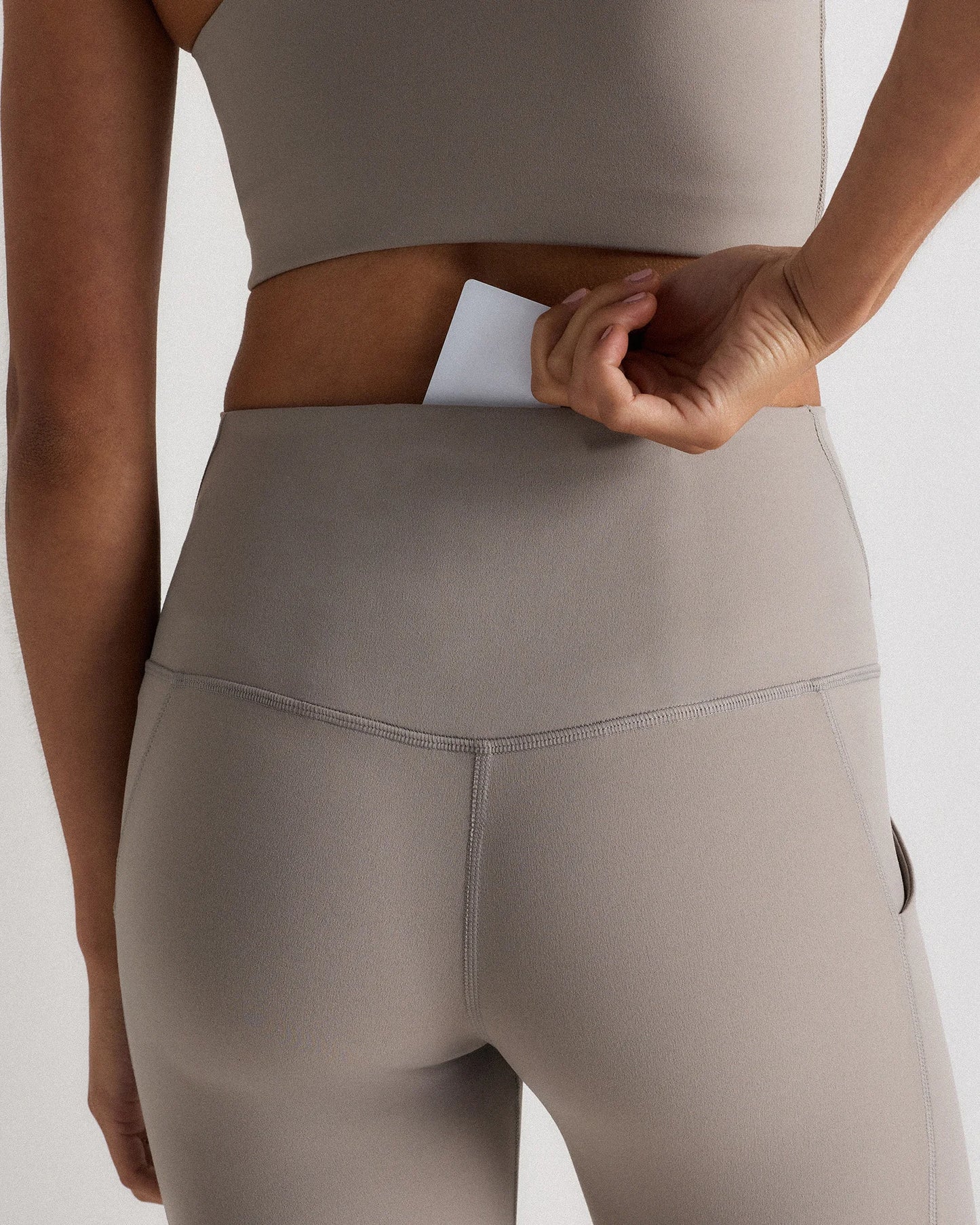 Ultra-Form High-Rise Pocket Legging - XS / Black