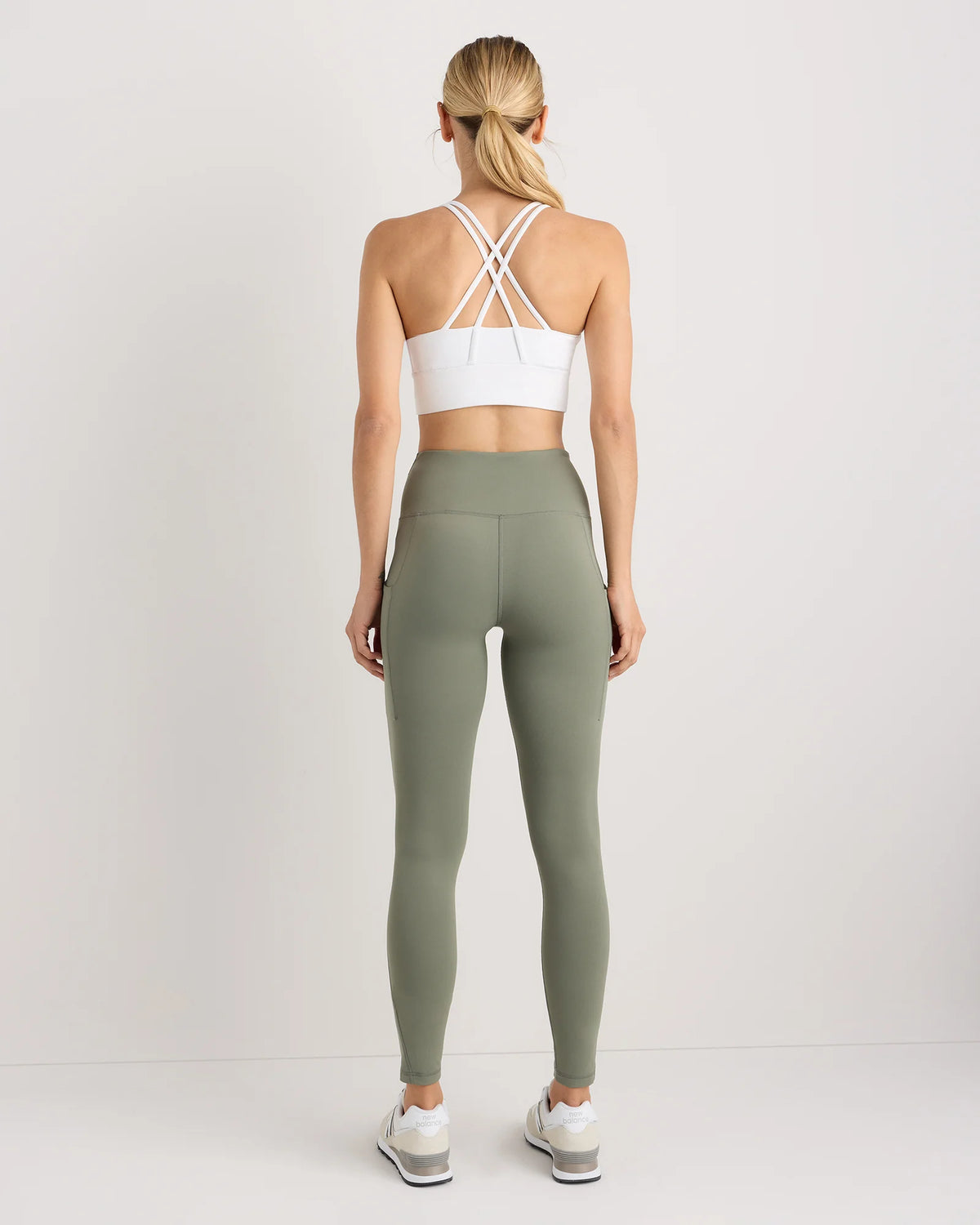 Ultra-Form High-Rise Pocket Legging - XS / Black