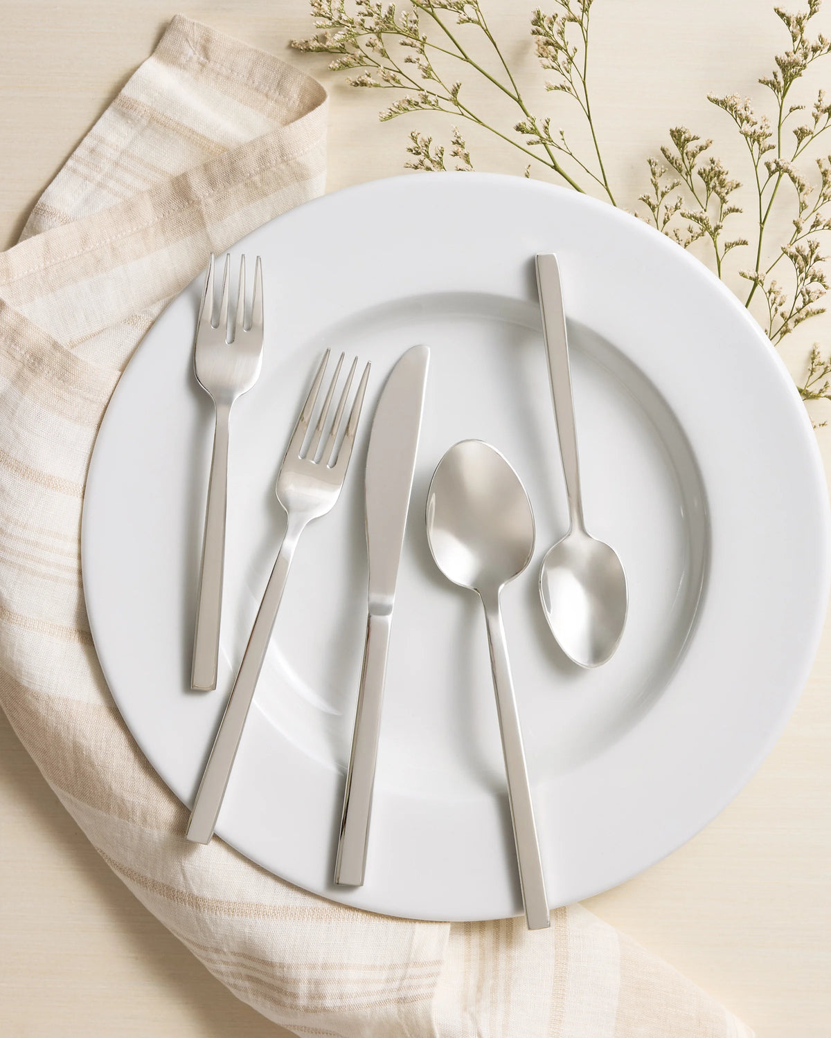 Arezzo 20 Piece Flatware Set - One Size / Polished Stainless Steel
