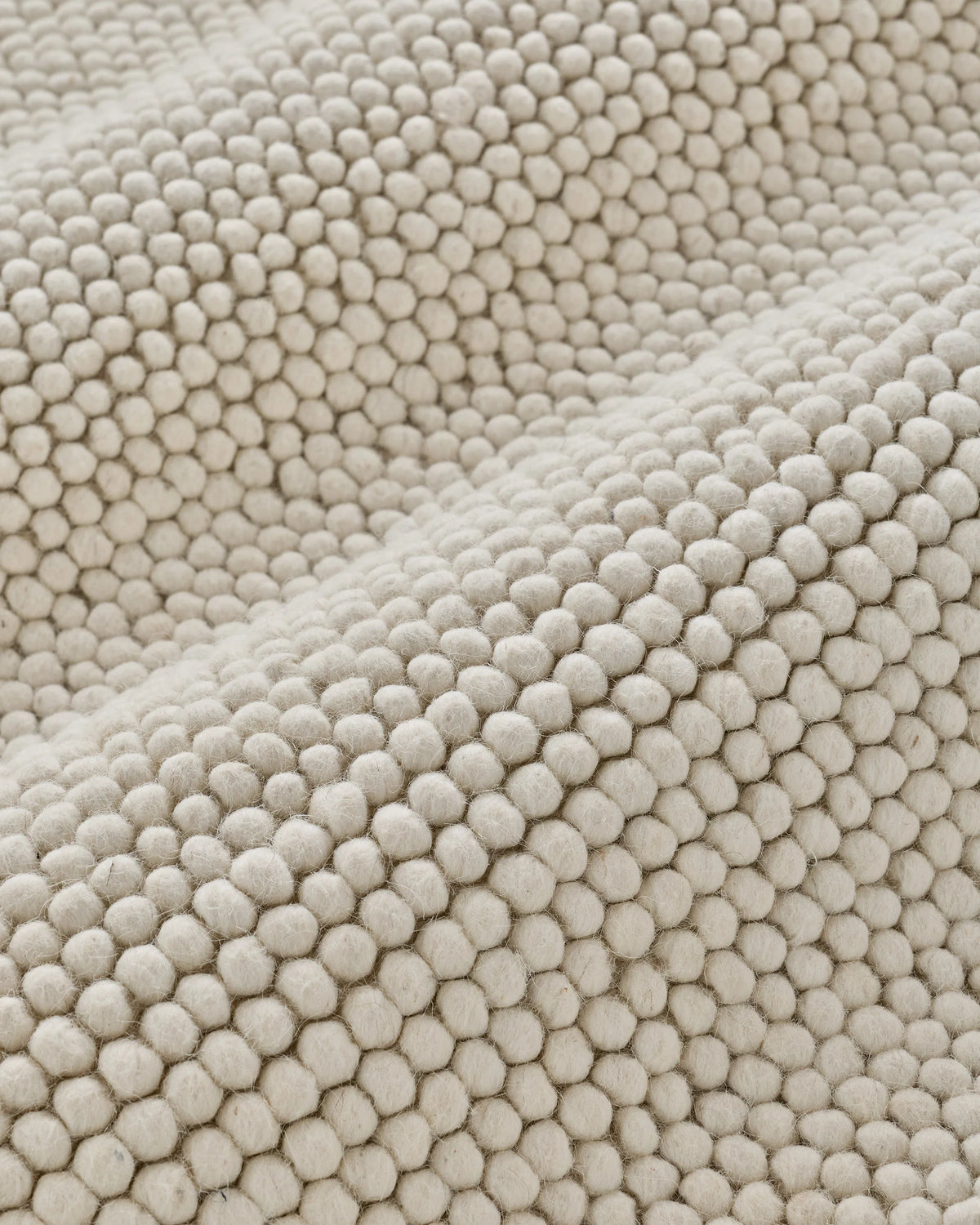 Tribeca Handwoven Wool Rug - 3' x 5' / Cream