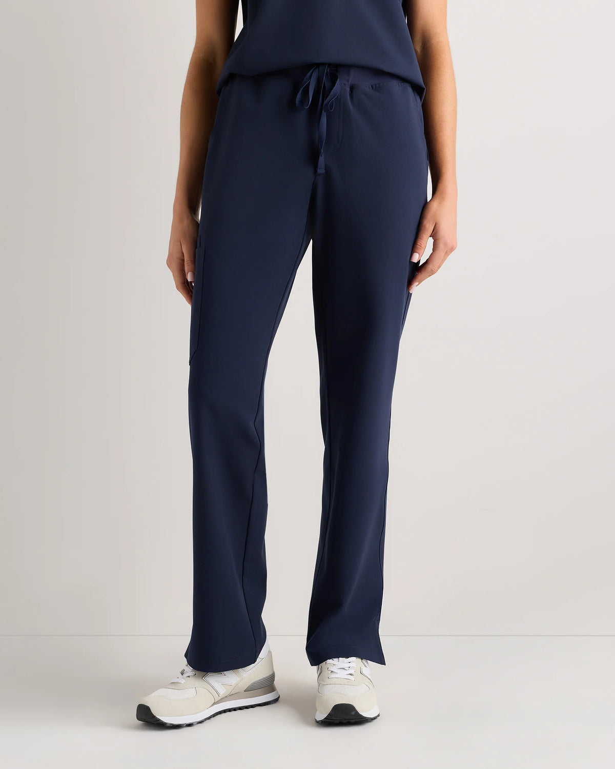 AeraFlex Scrub Cargo Pants - XS / Bold Black