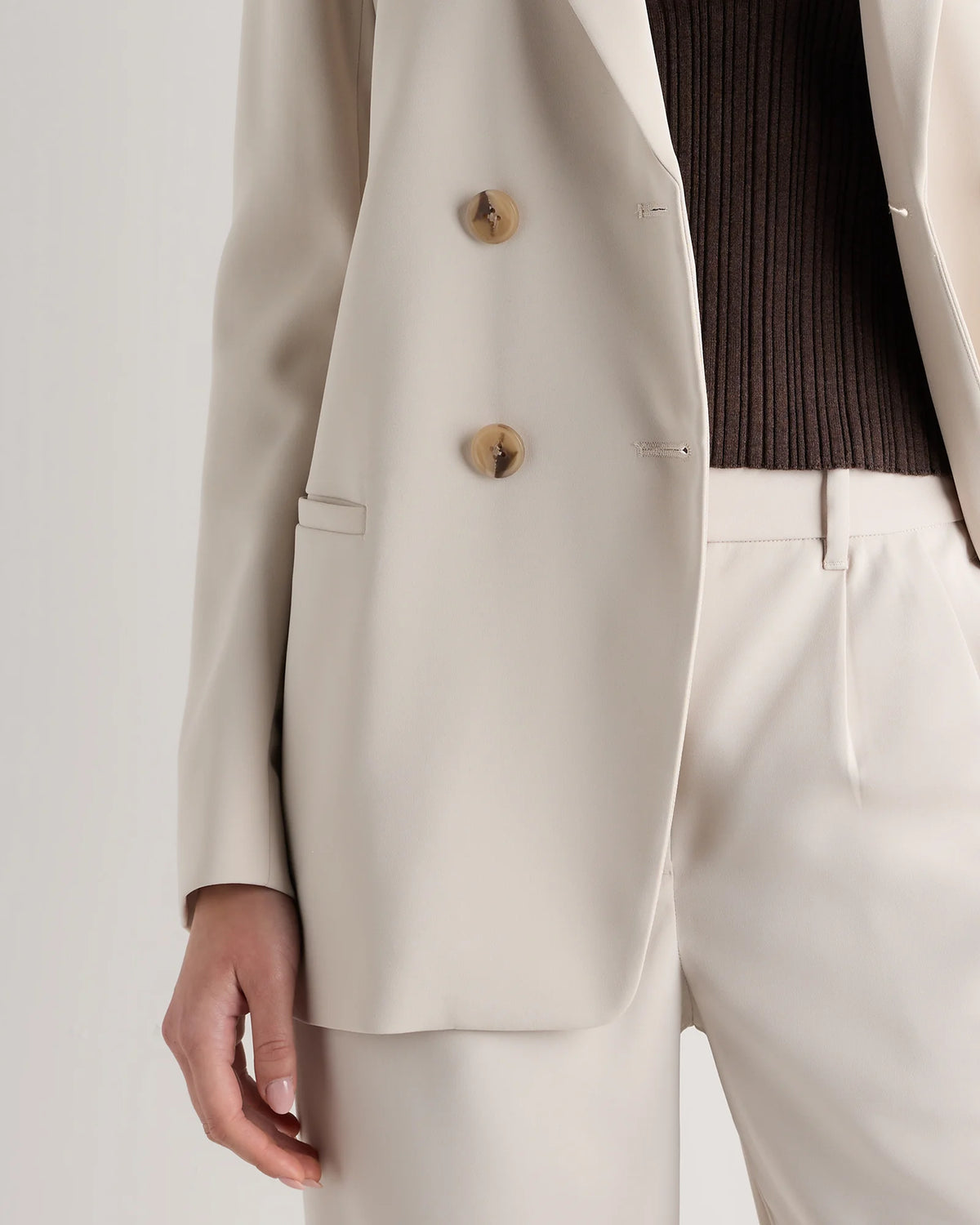 Stretch Crepe Relaxed Double-Breasted Blazer - XS / Sand