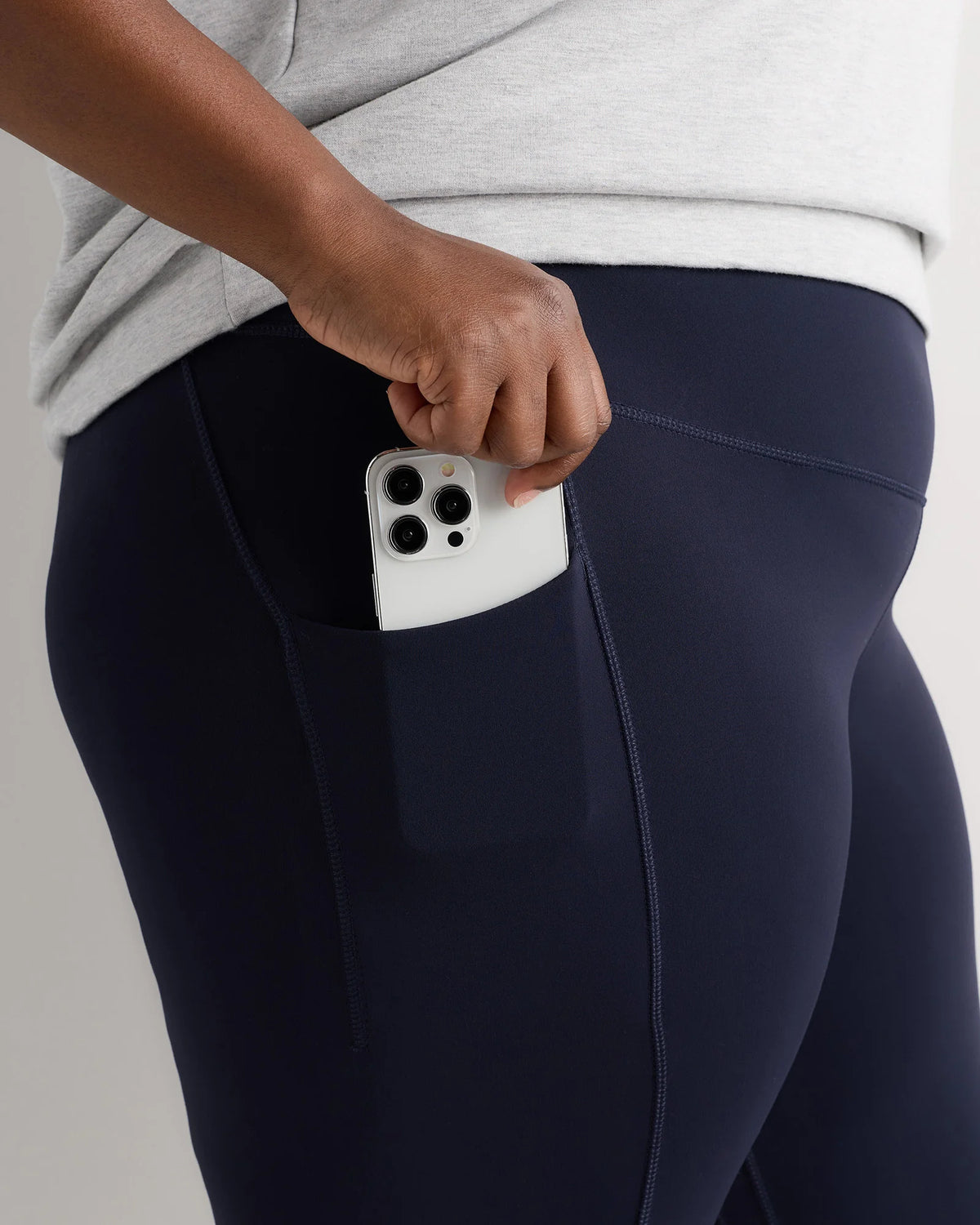 Ultra-Form High-Rise Pocket Legging - 1X / Deep Navy